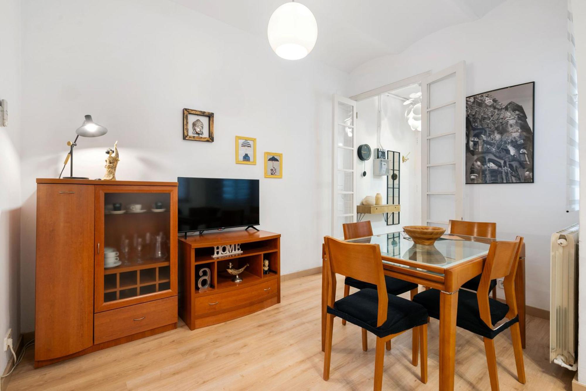 Fridays Flats Whisper-quiet Near Sagrada's Heart Apartament